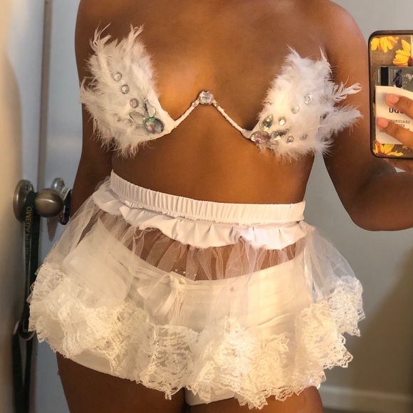 SOLD - Picture 3 of 3